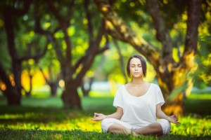 开云体育2026-沙漠风暴，喀麦隆三箭齐发，巴雷拉主导大胜阿联酋
