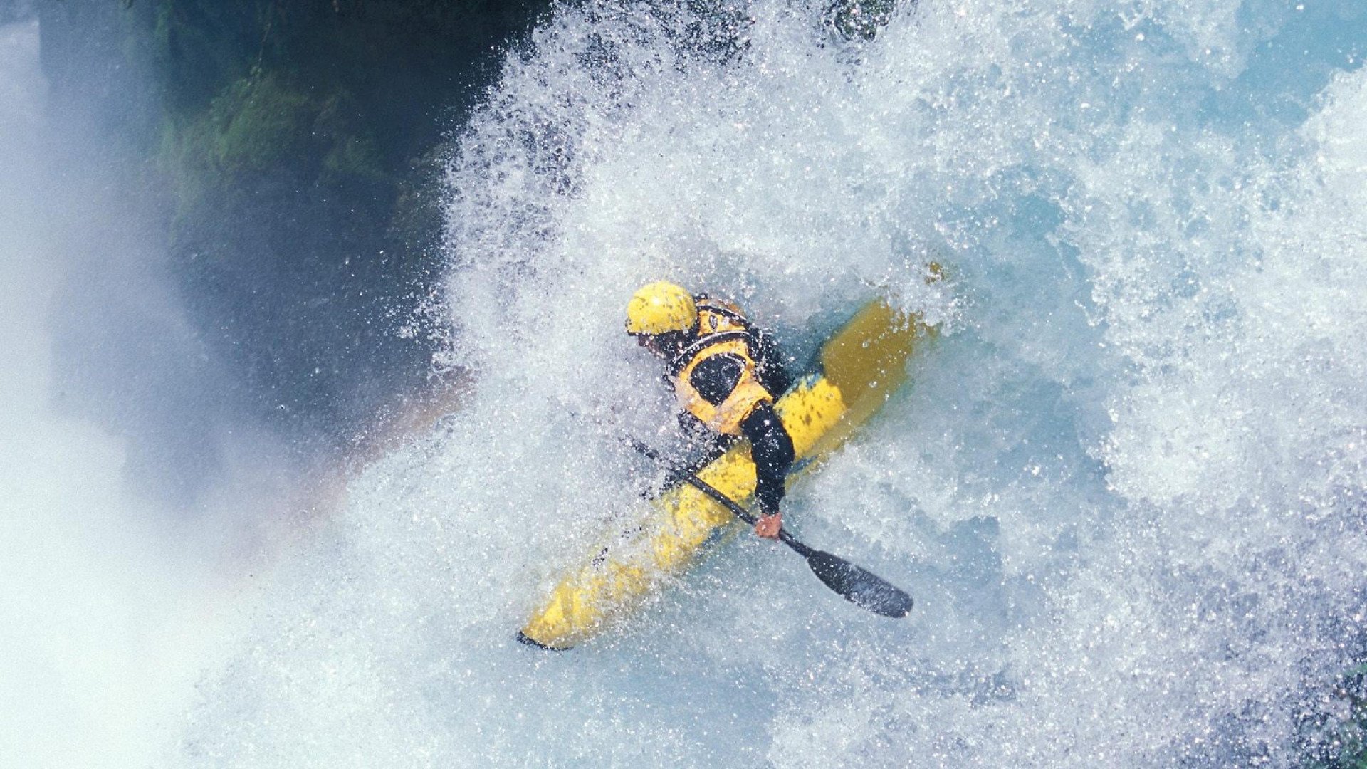 西甲德比与CBA翻盘，体育叙事中的必然与偶然